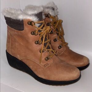 Cute Sperry Top-Sider Luca Peak wedge boot with faux fur 9M